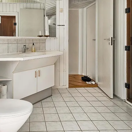 Casa vacanze Stunning In Oksbol With Sauna